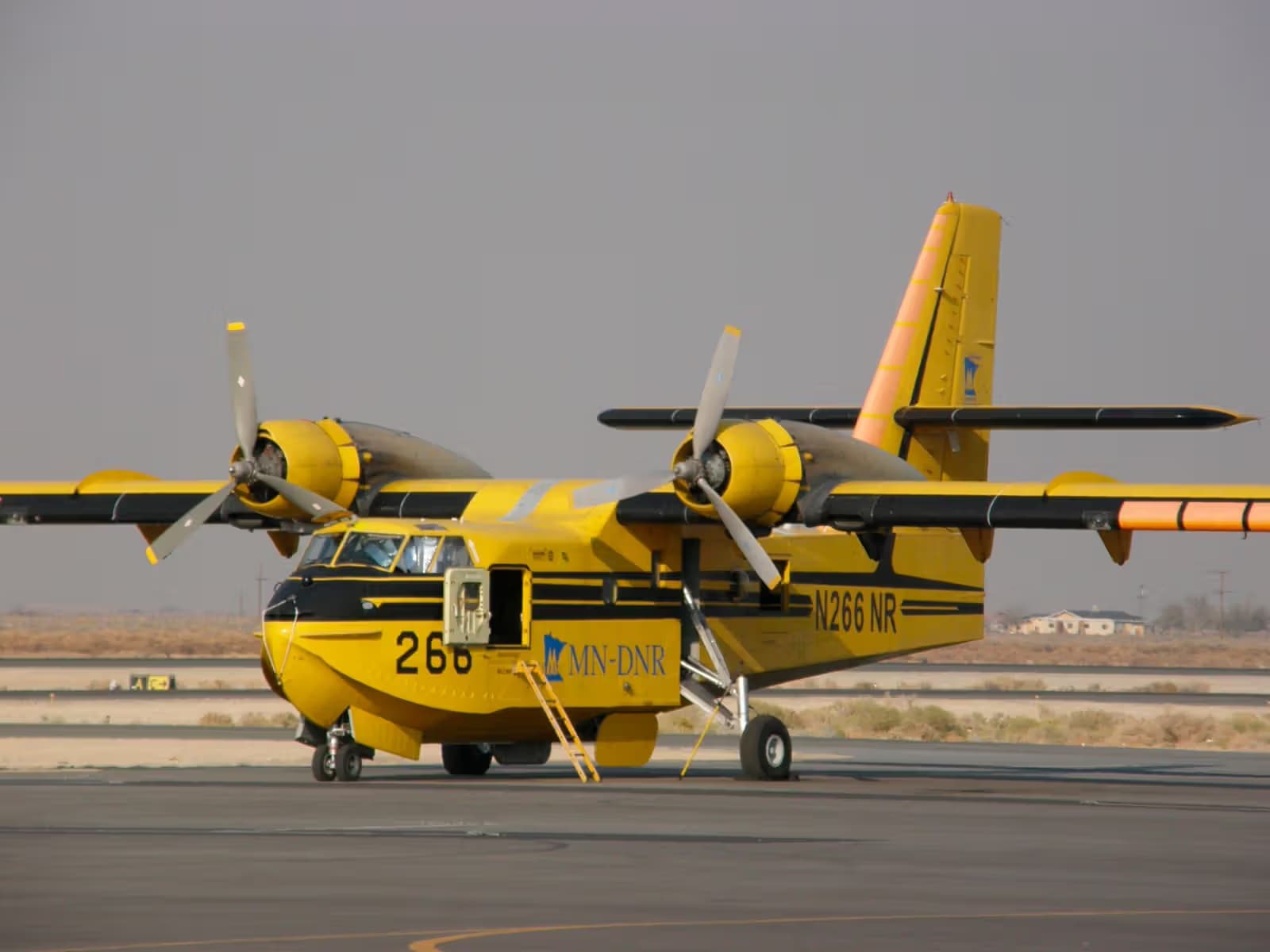 N266NR — Twin-engine aircraft
