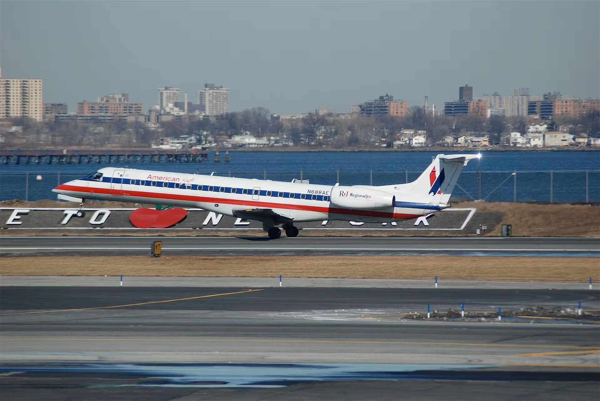 N688AE — Aircraft