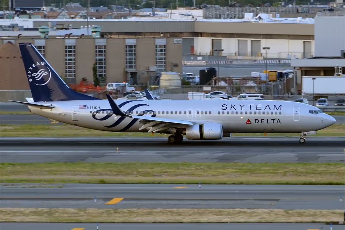 N381DN — Boeing