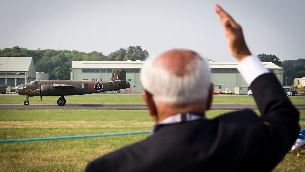 Unidentified — Warbird