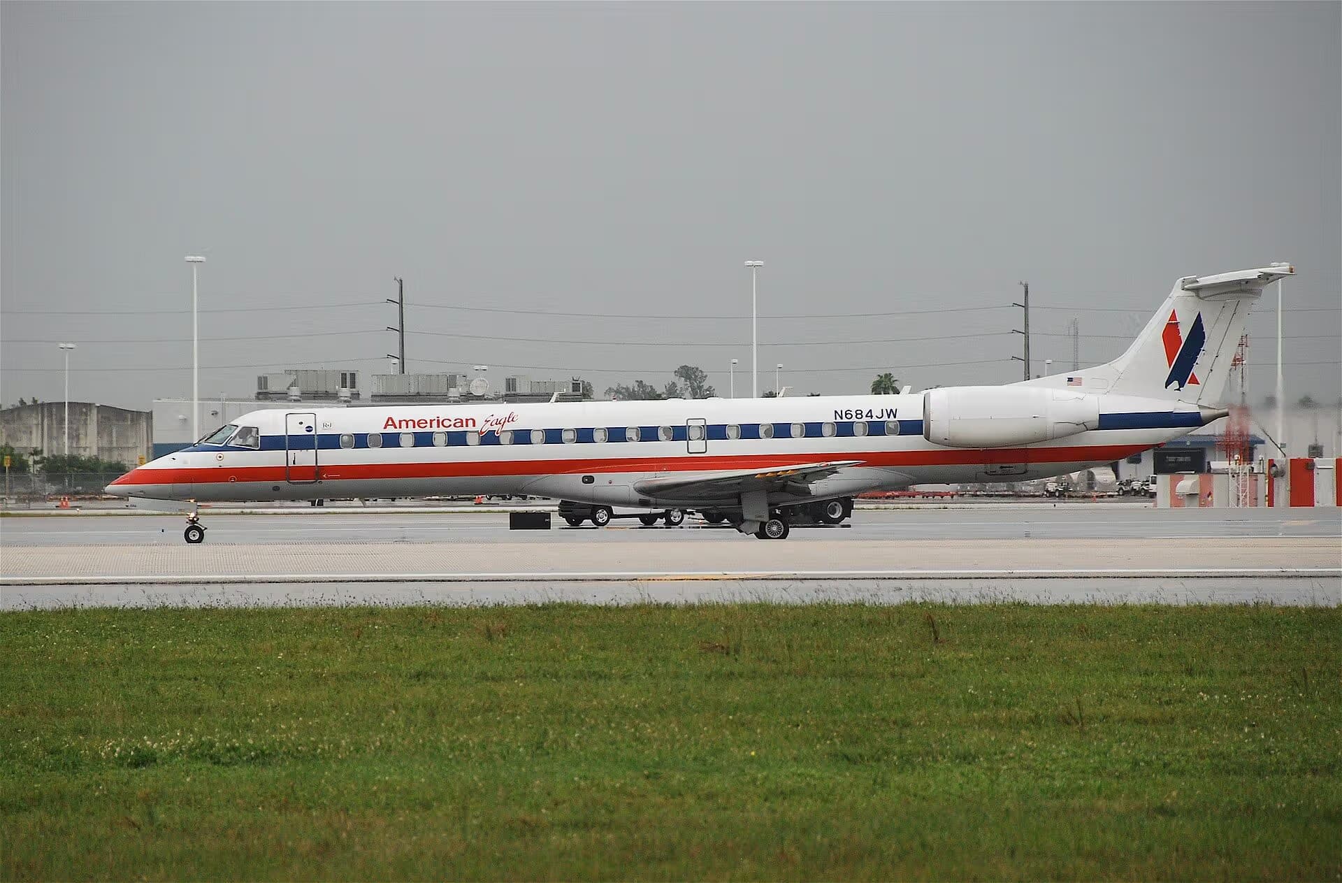 N684JW — Embraer