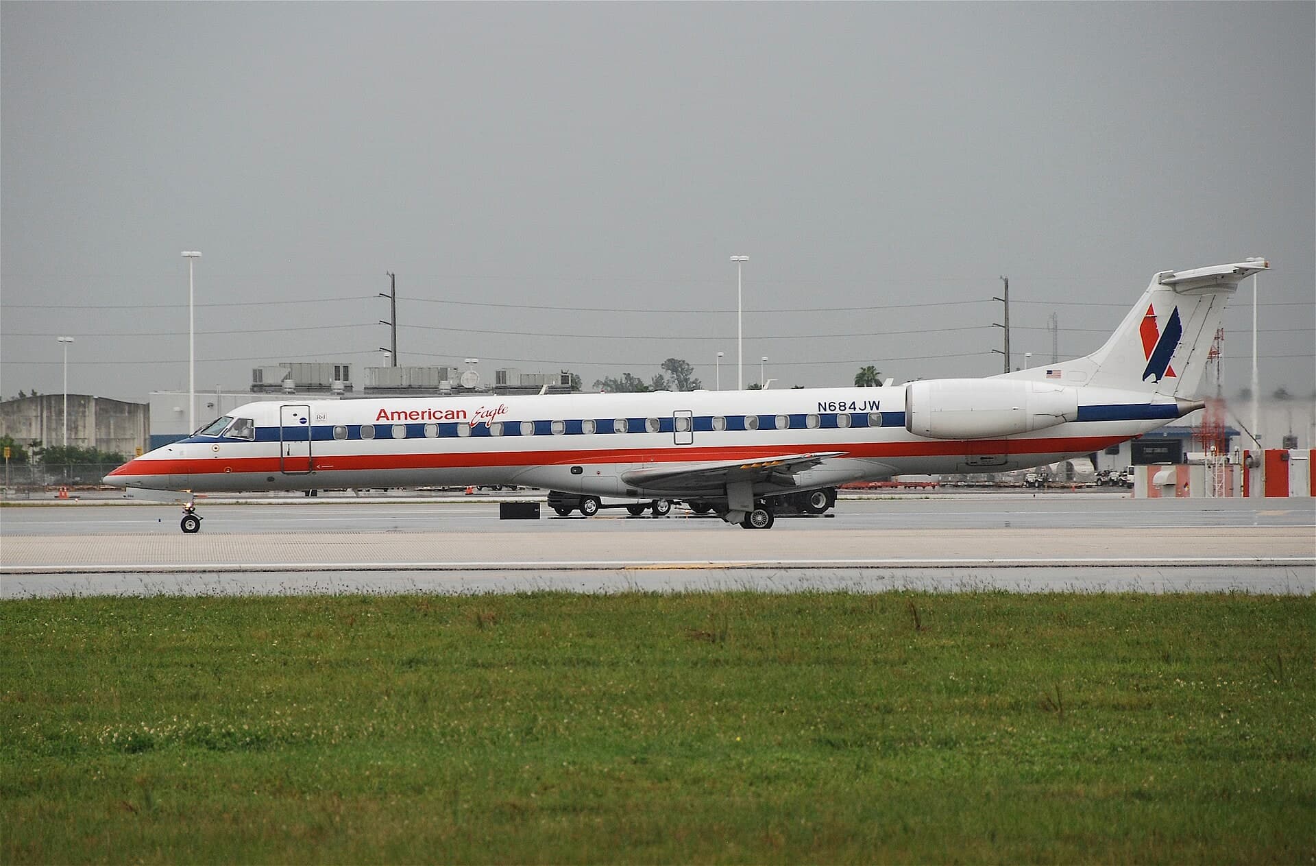 N684JW — Embraer