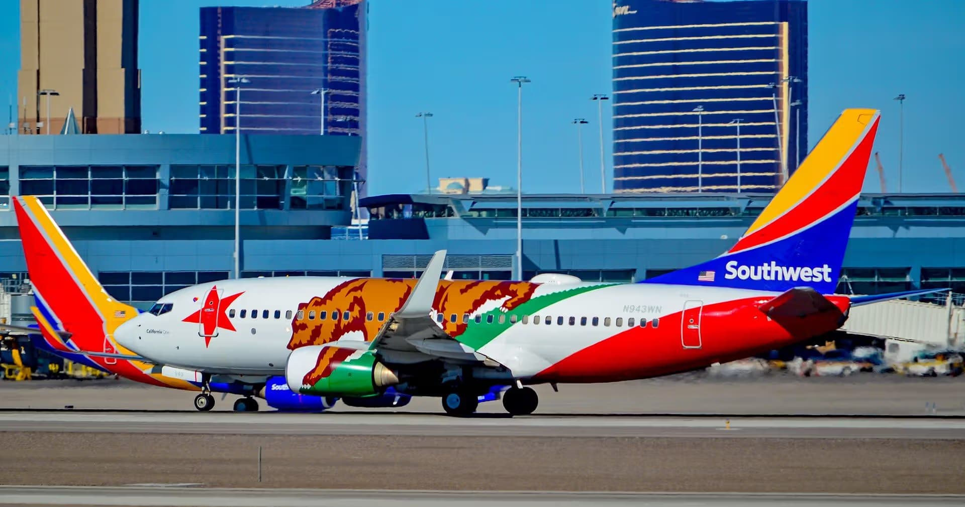 N943WN — Boeing