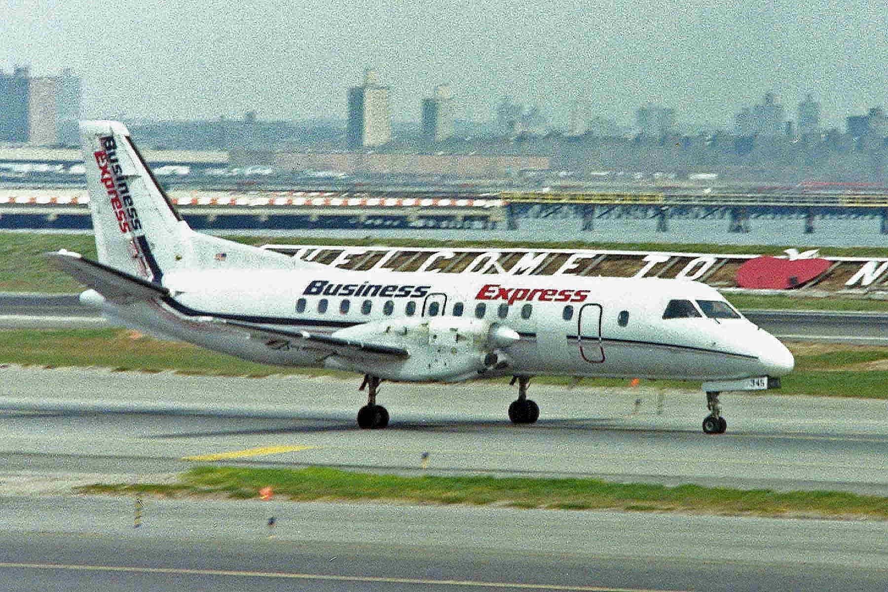 N345BE — Twin-engine aircraft