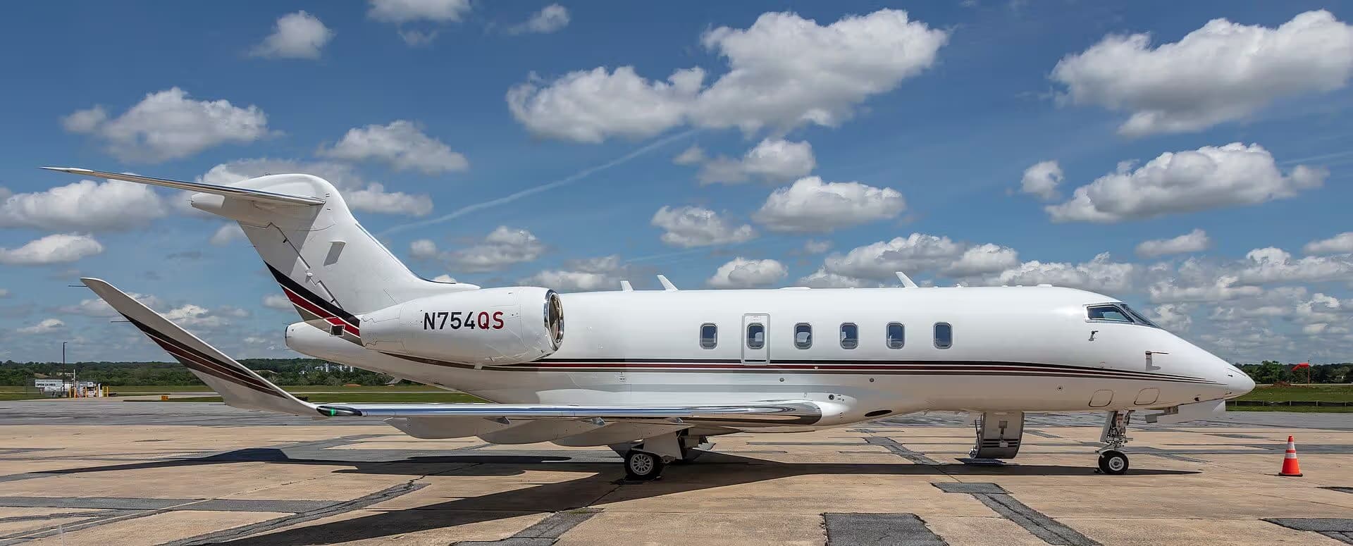 N754QS — Bombardier