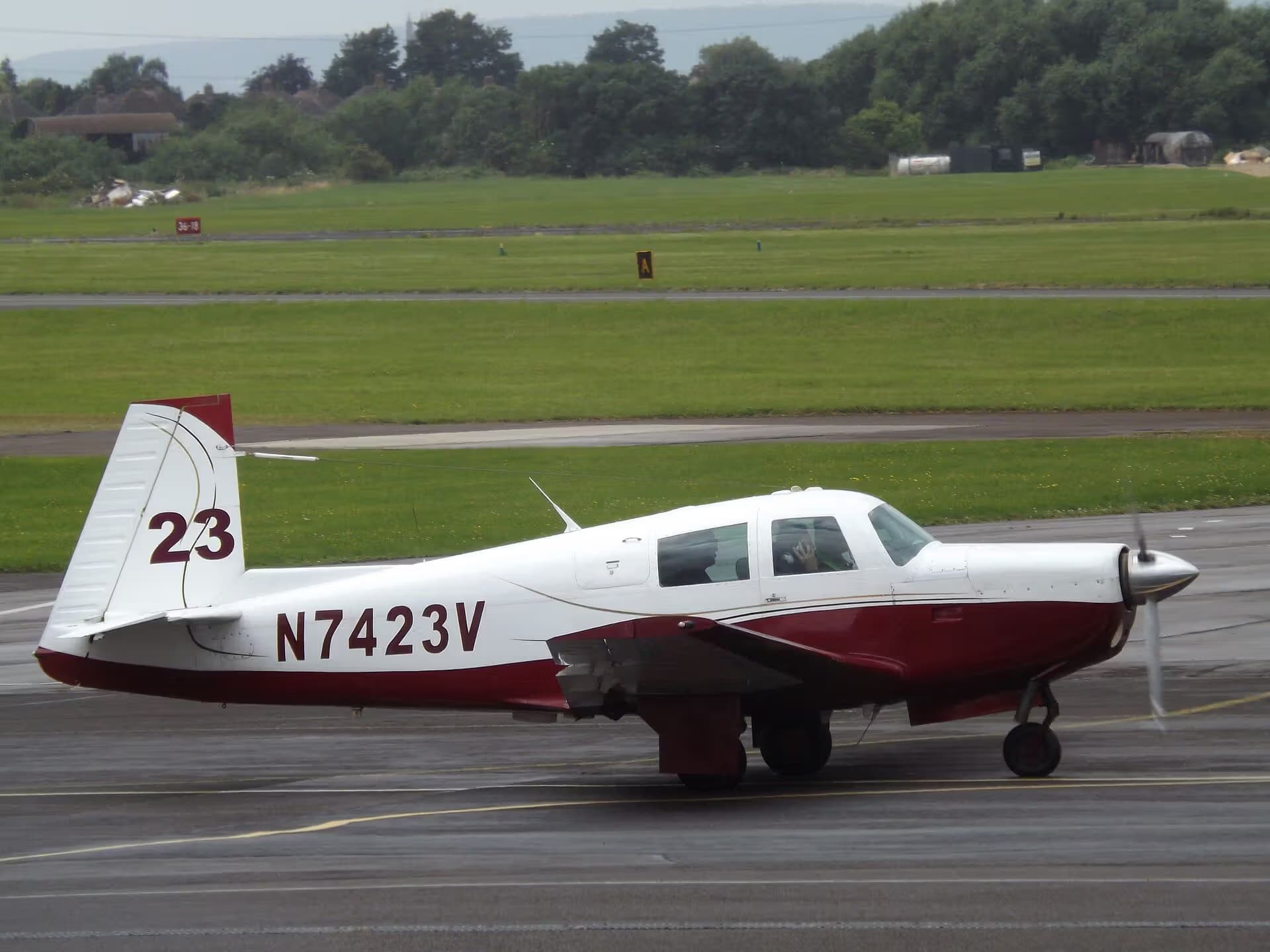 N7423V — Single-engine aircraft