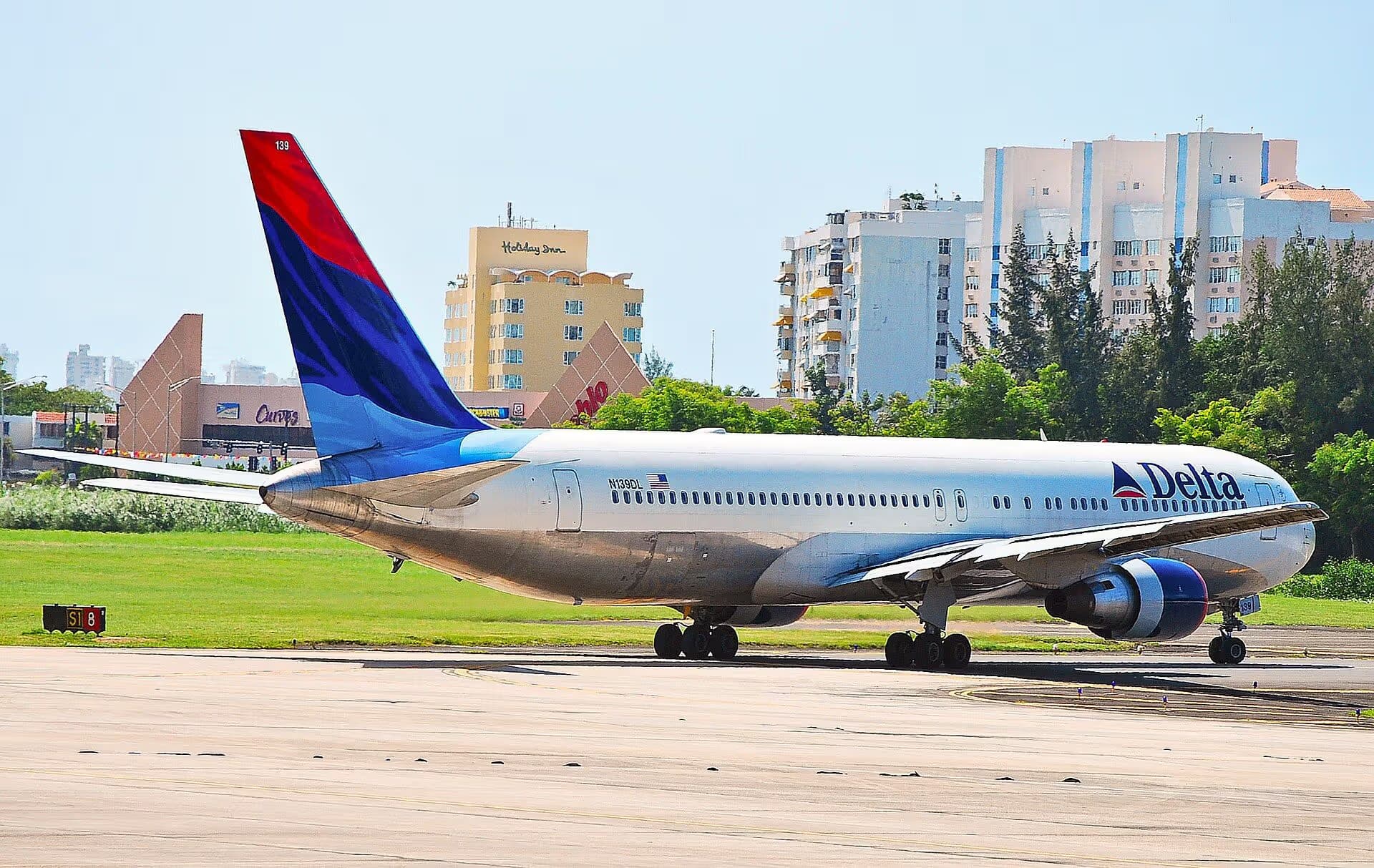 N139DL — Boeing