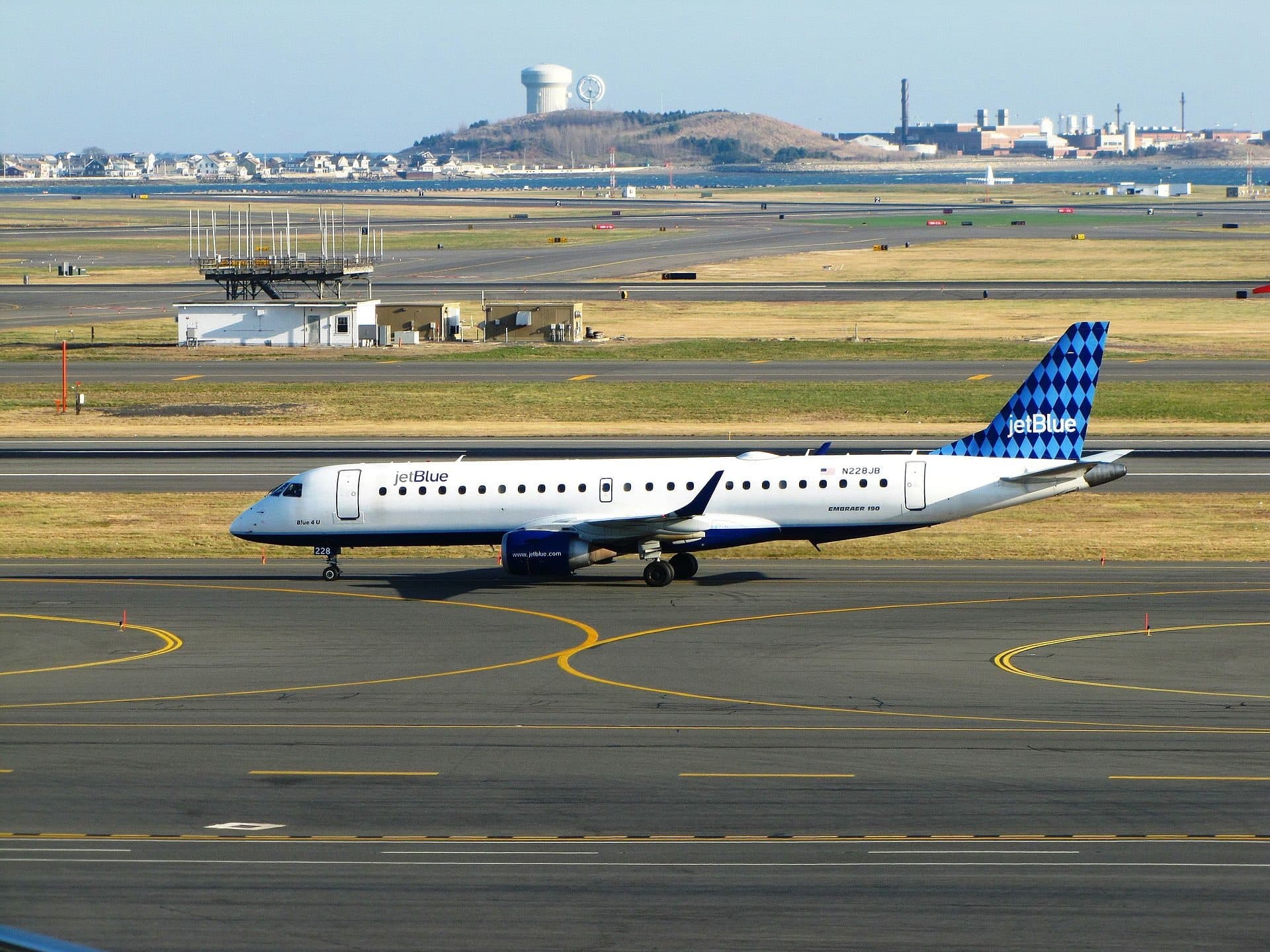 N228JB — Embraer