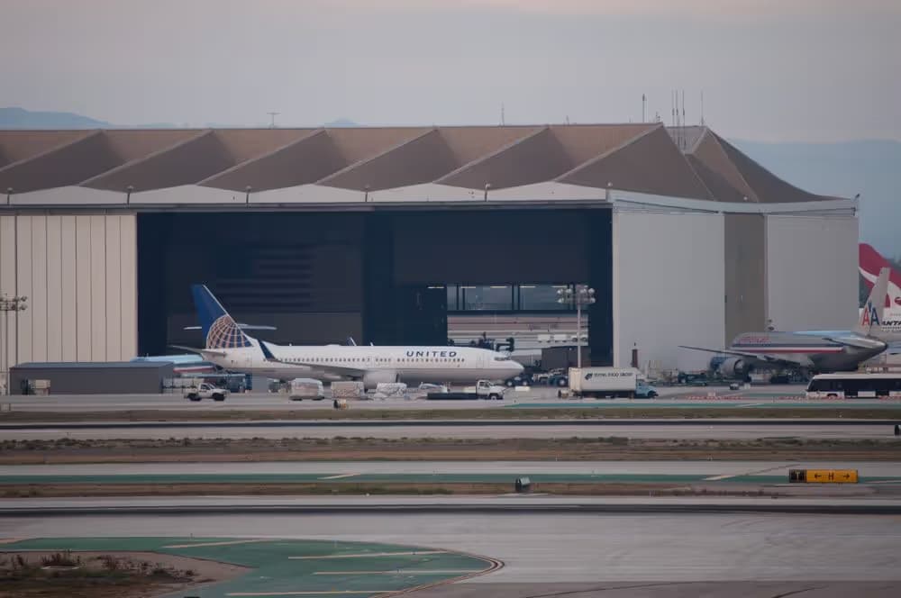 N78511 — Boeing
