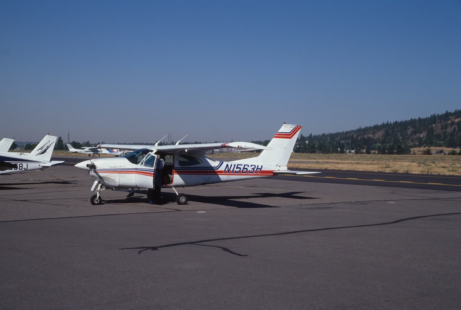 N1563H — Cessna