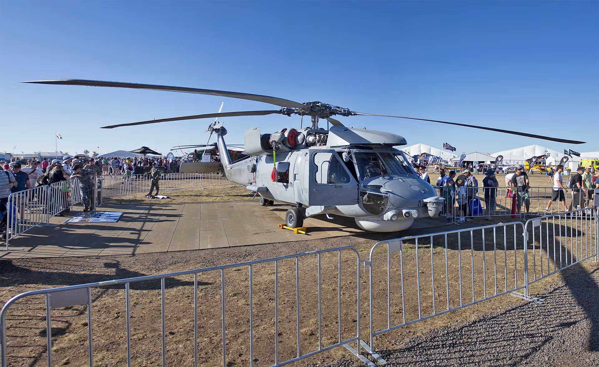 N24 — Helicopter