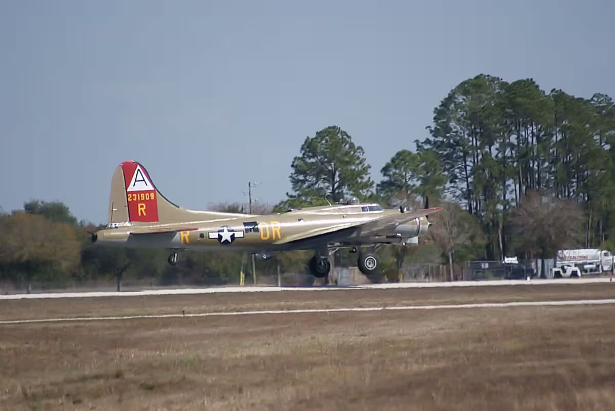 Unidentified — Aircraft
