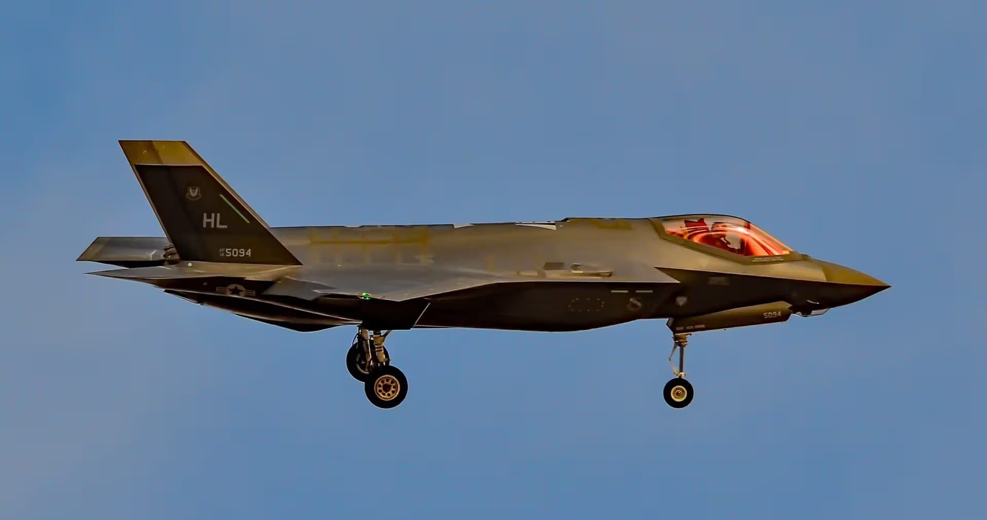 Unidentified — Lockheed