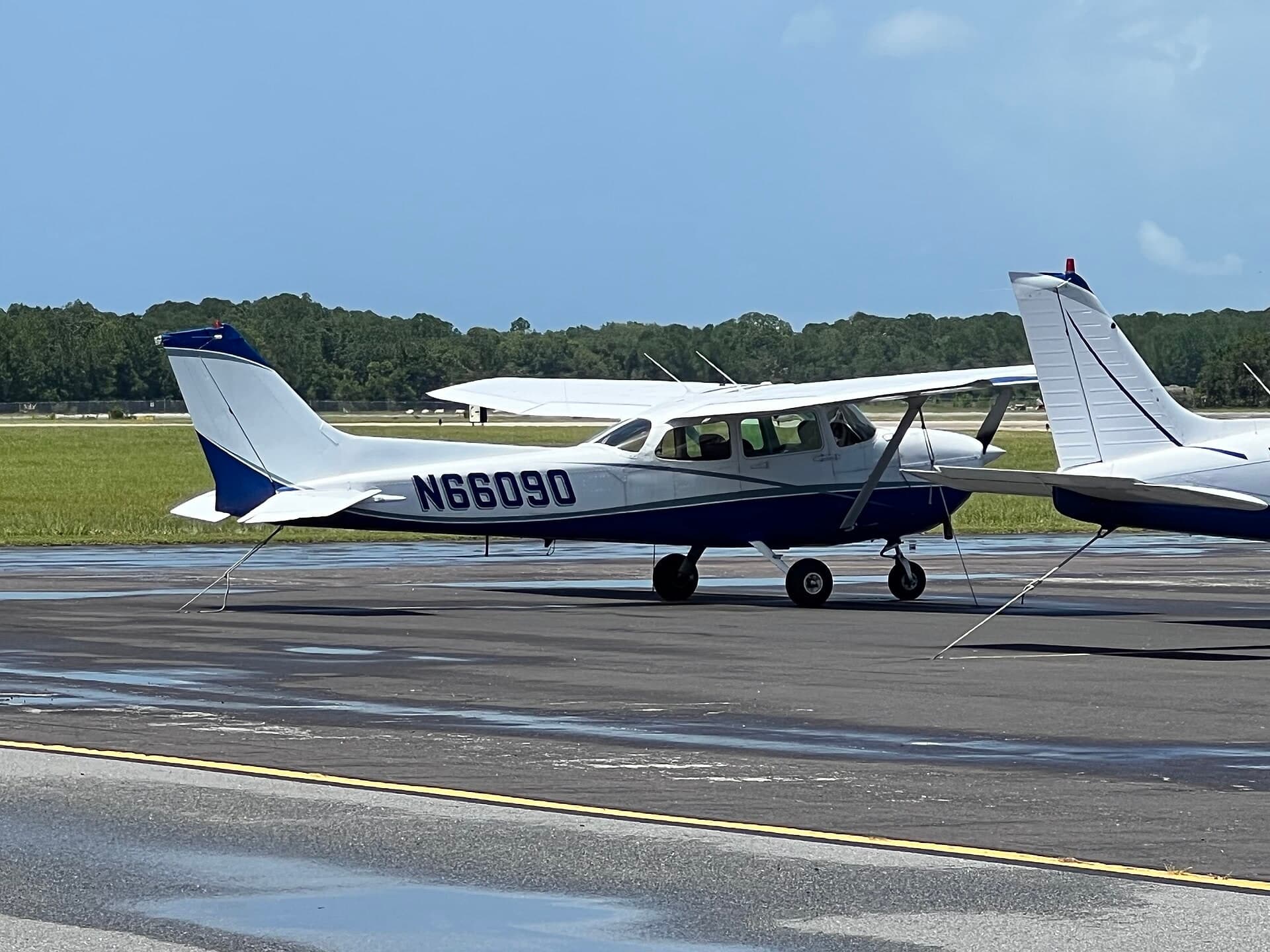 N66090 — Single-engine aircraft