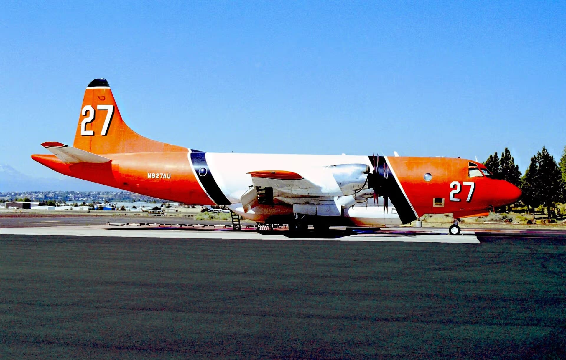 N927AU — Lockheed