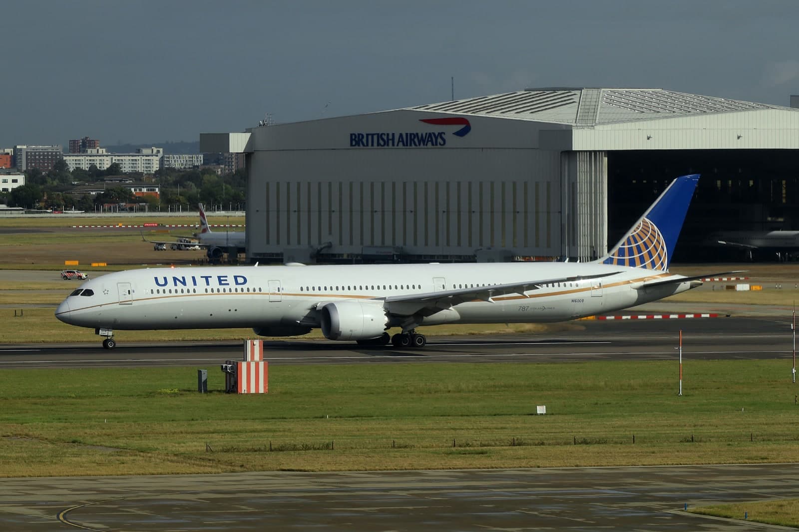 N16008 — Boeing