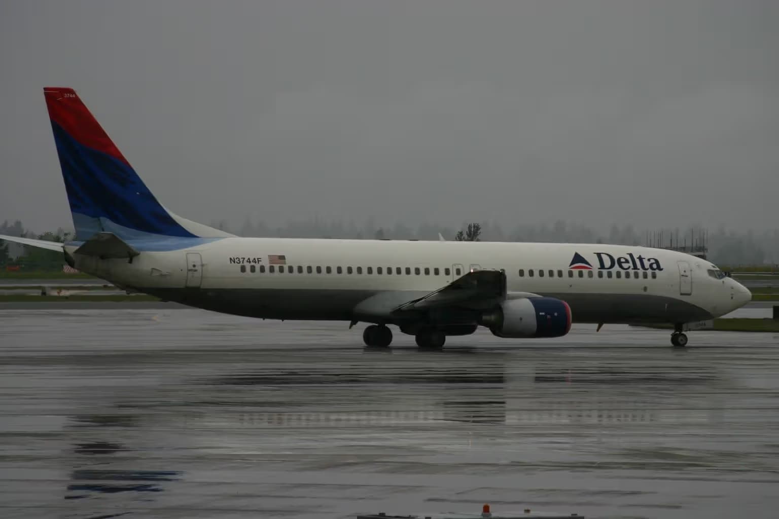 N3744F — Boeing