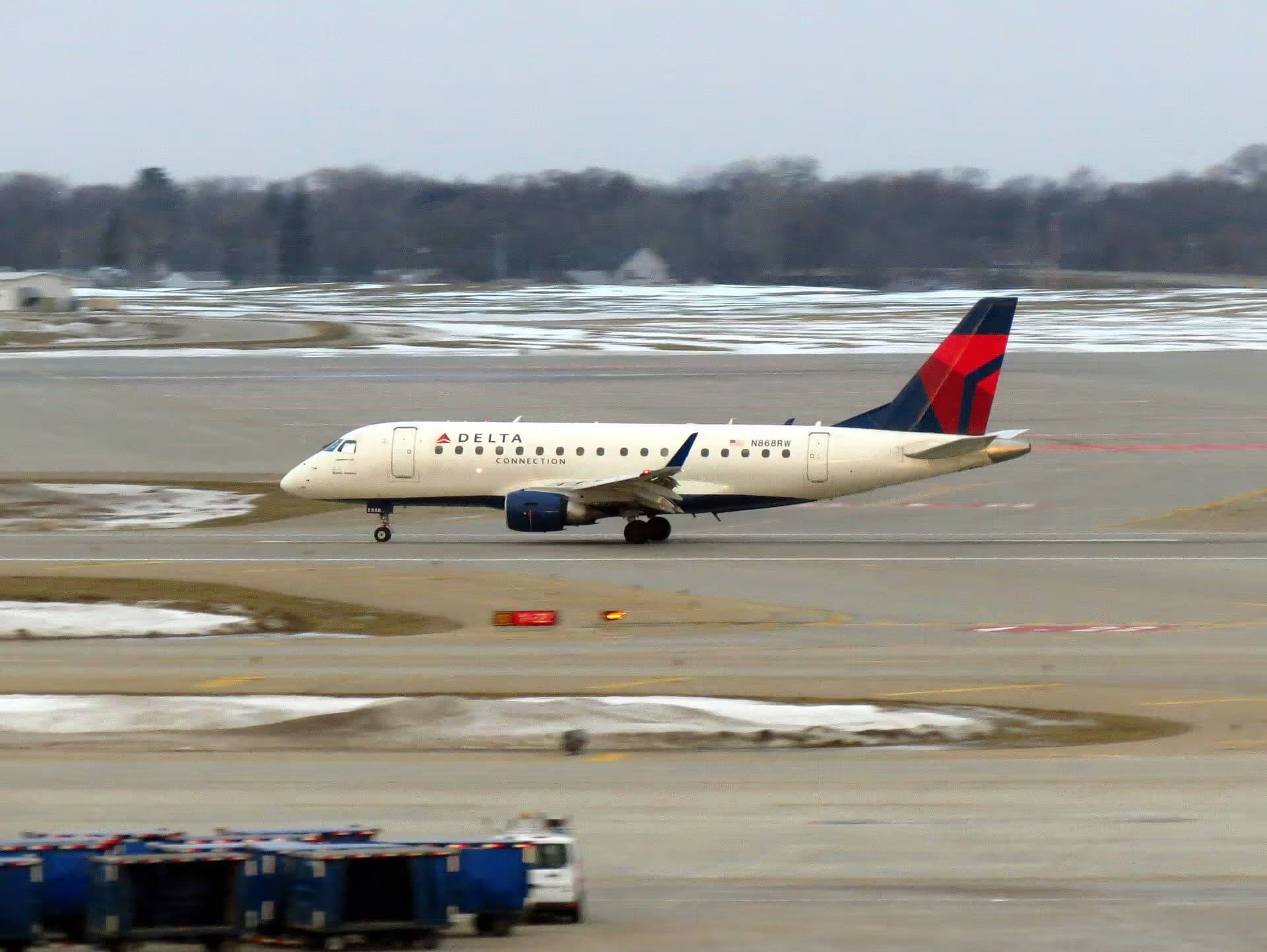 N868RW — Embraer