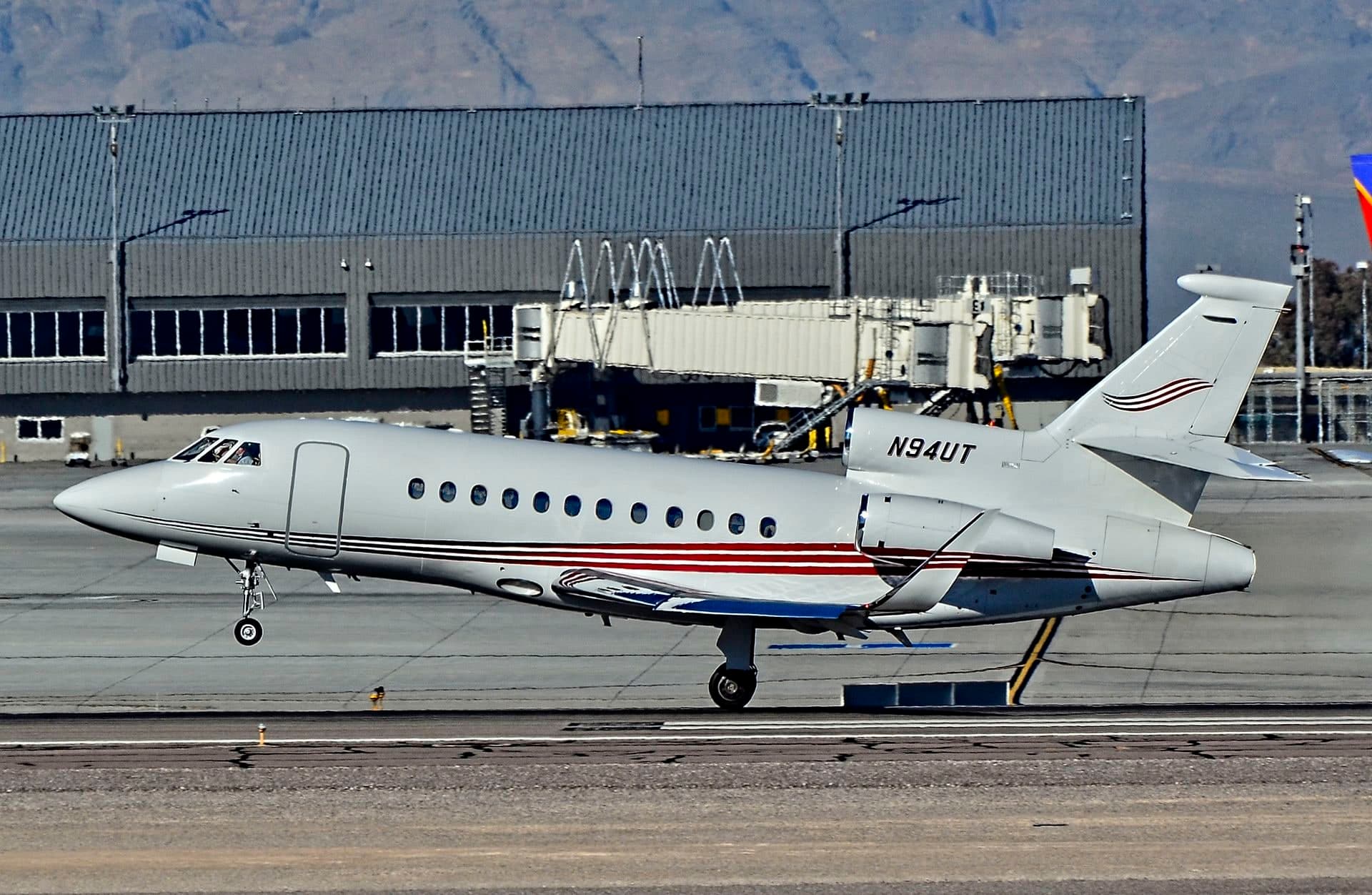 N94UT — Business jet