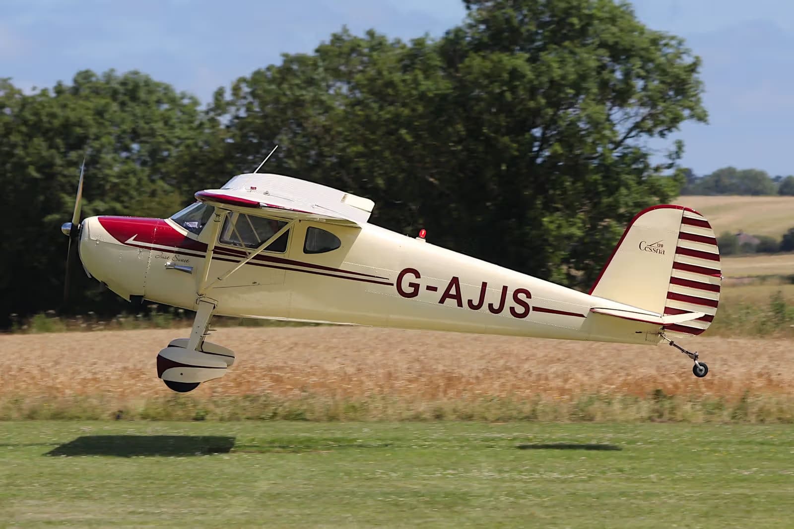 G-AJJS — Cessna