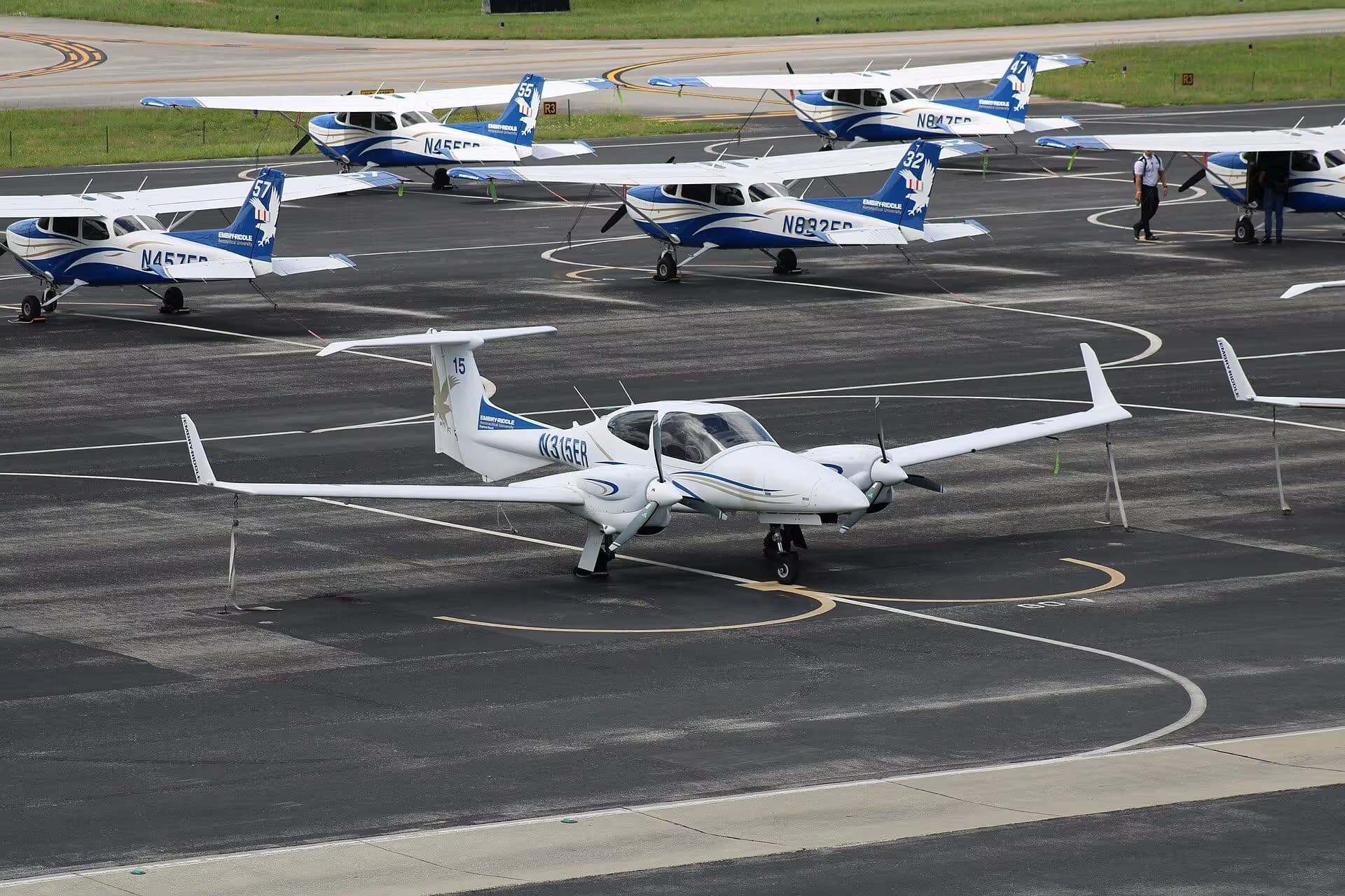 N315ER — Diamond