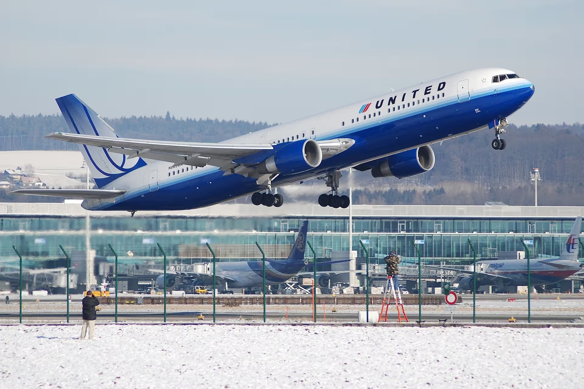 N662UA — Boeing