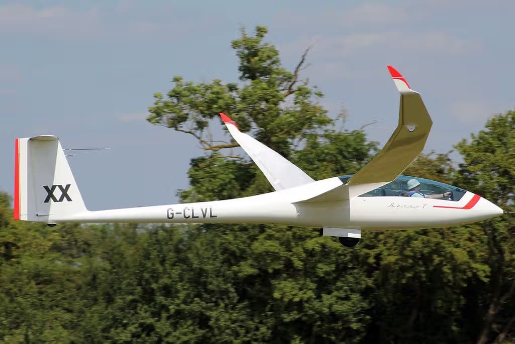 G-CLVL — Glider
