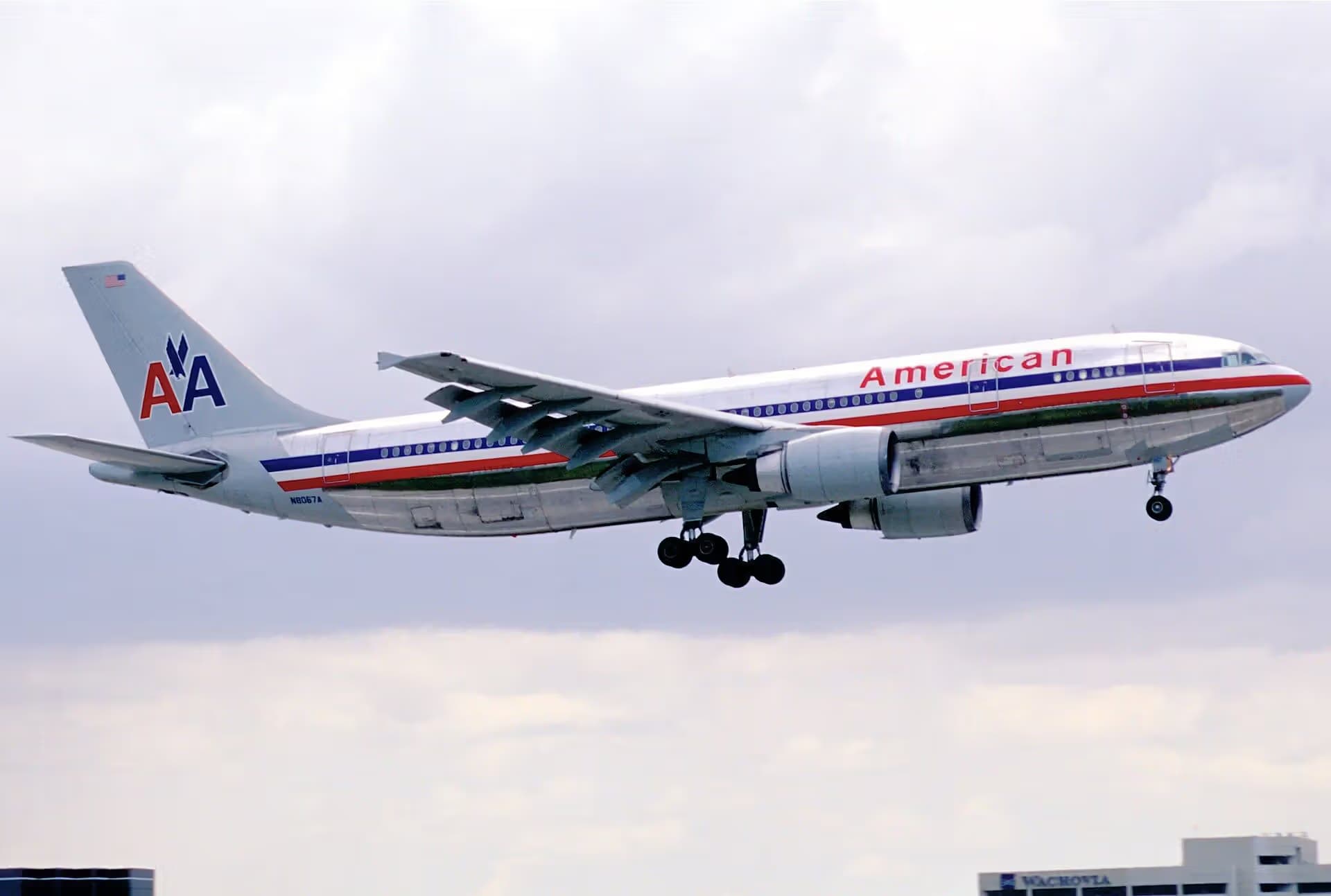 N8067A — Boeing