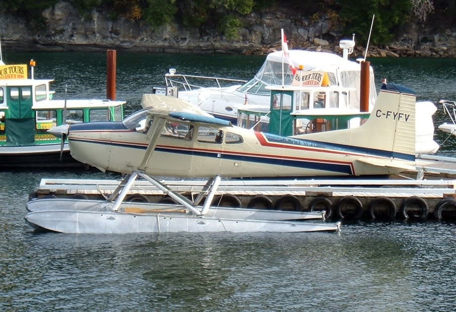 C-FYFV — Cessna