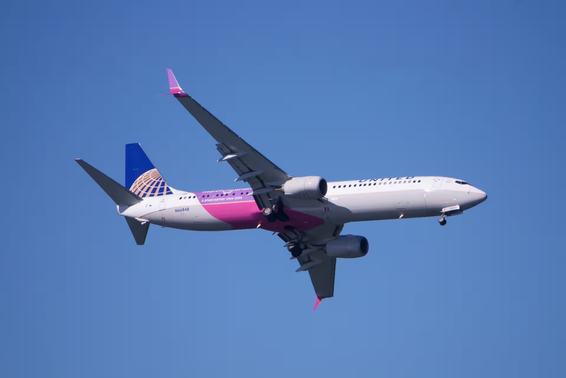 N66848 — Twin-engine aircraft