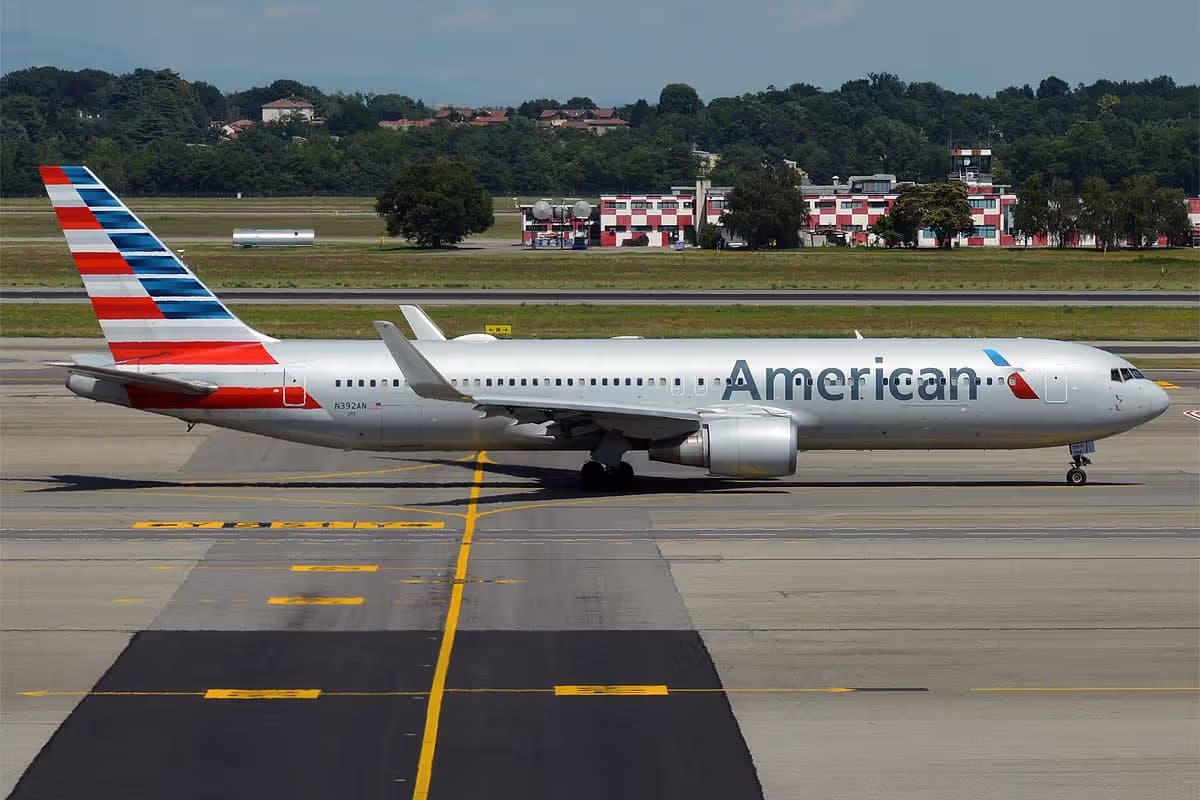 N392AN — Boeing