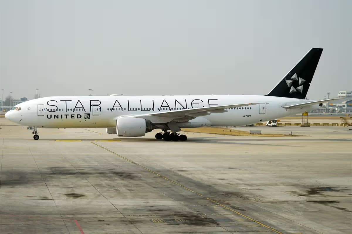 N794UA — Boeing