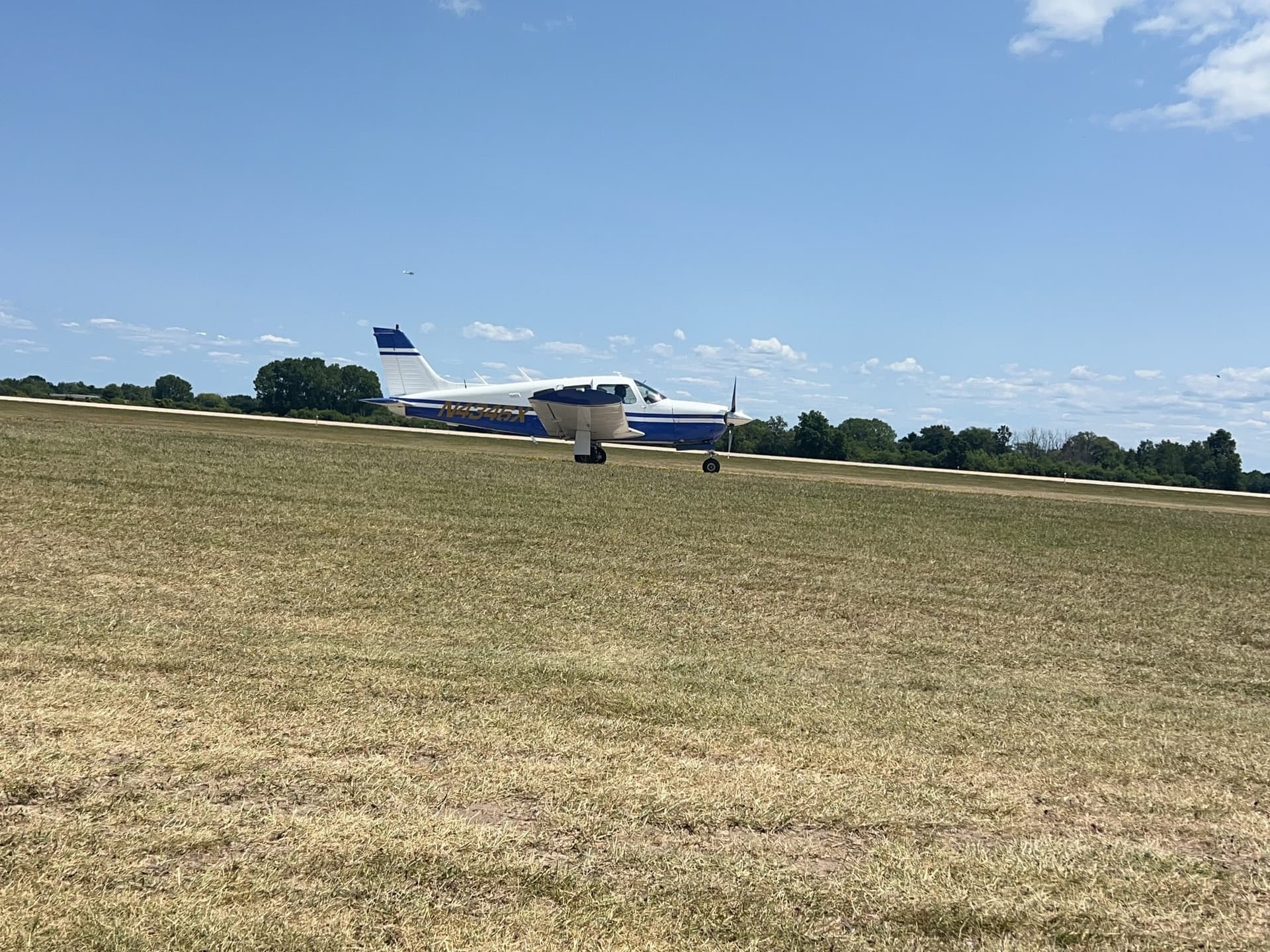 N4346X — 1975 Piper PA-28R-200
