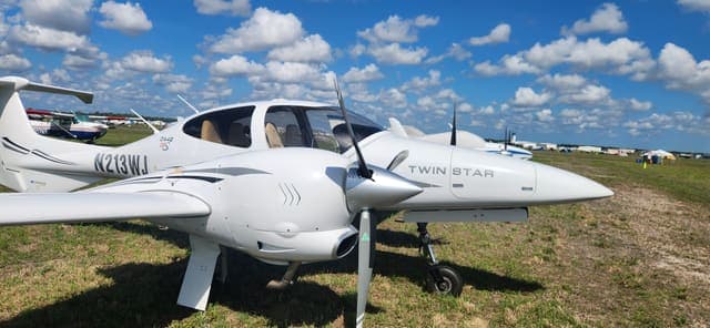 N213WJ — Diamond DA 42