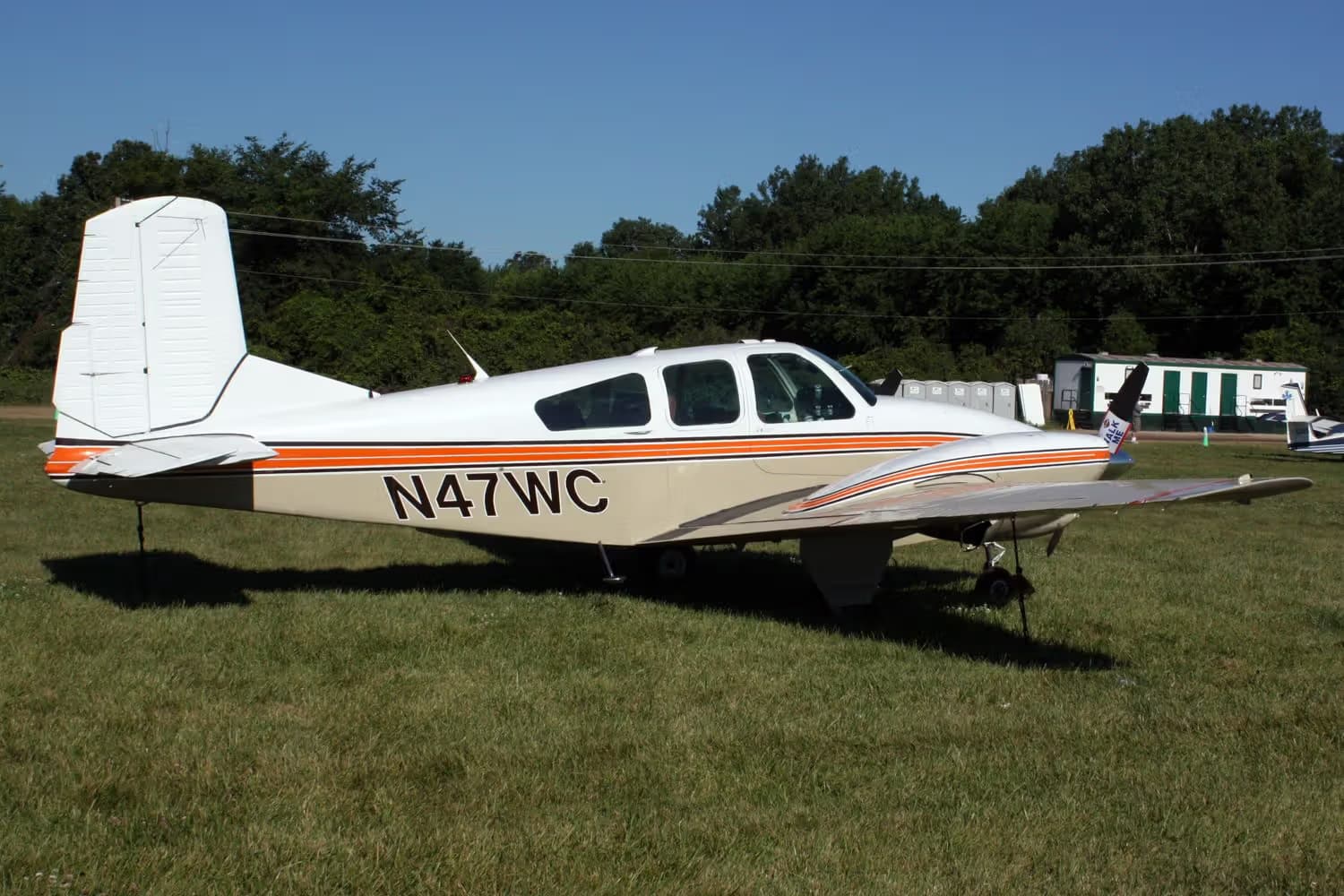 N47WC — Twin-engine aircraft