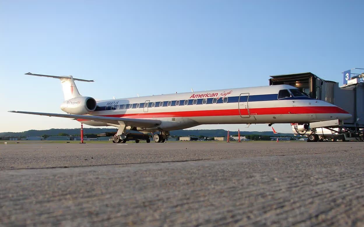 N687JS — Embraer