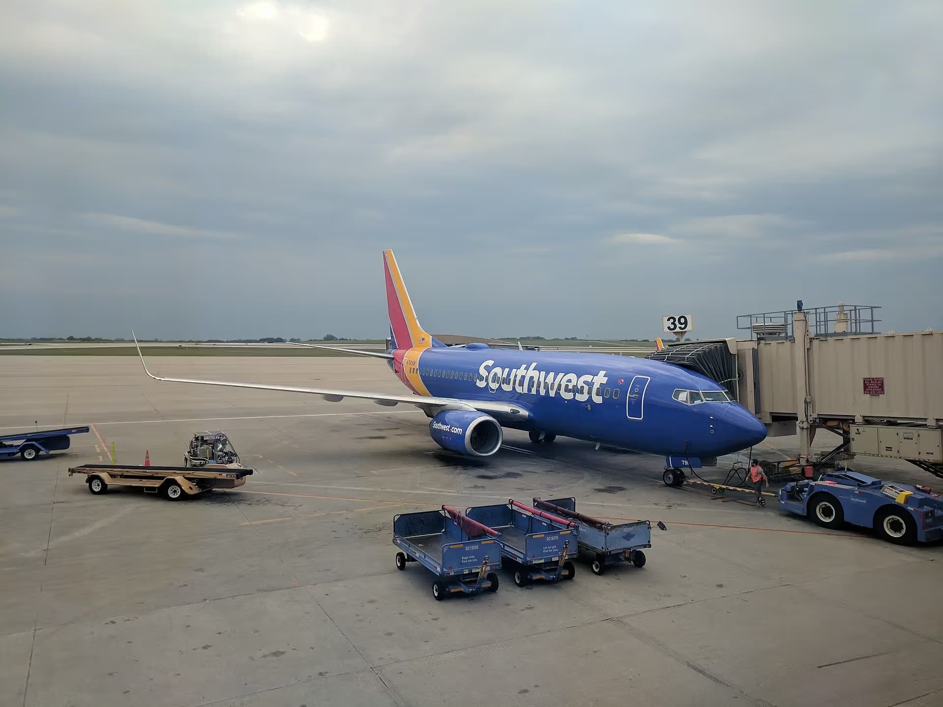 N791SW — Twin-engine aircraft