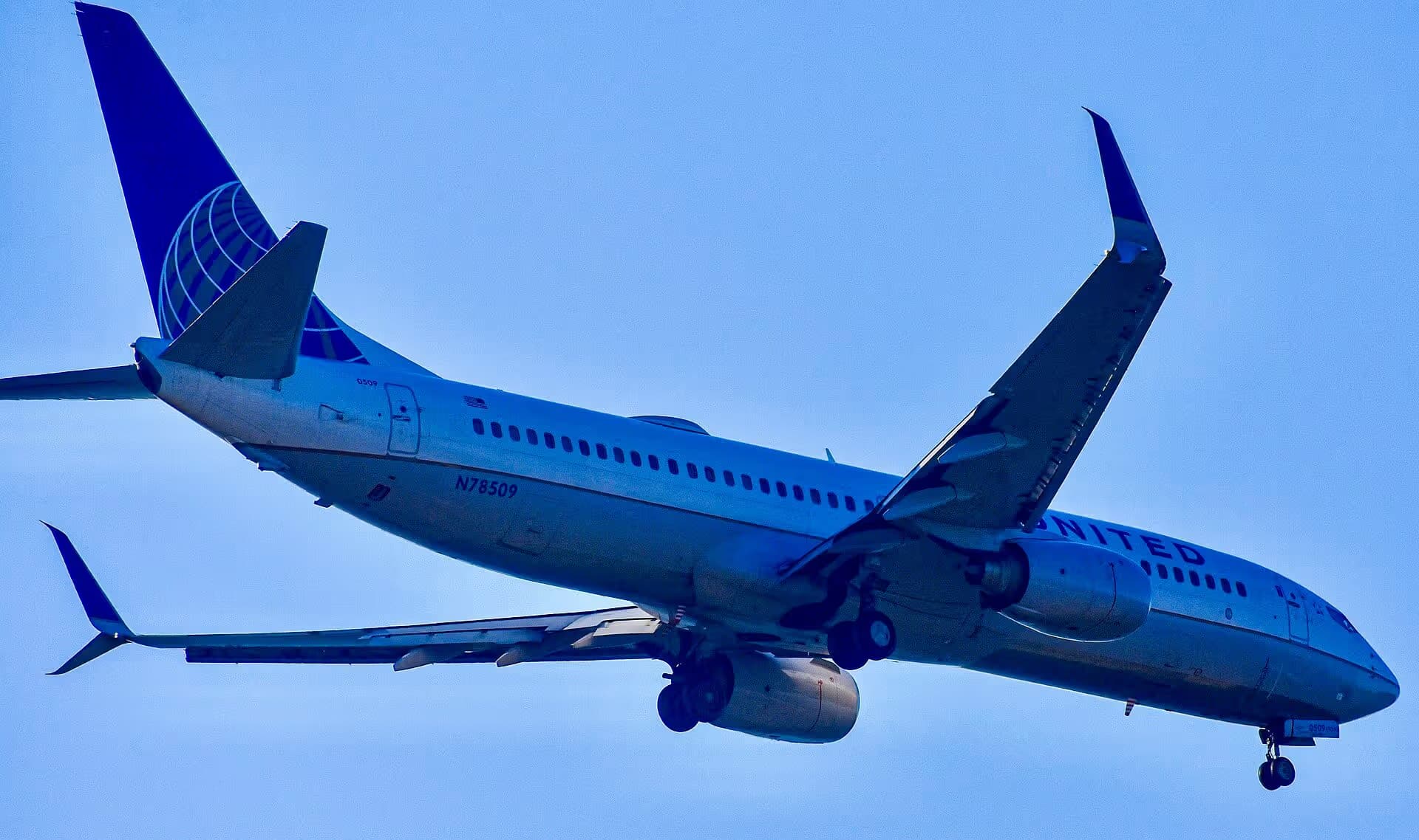 N78509 — Twin-engine aircraft