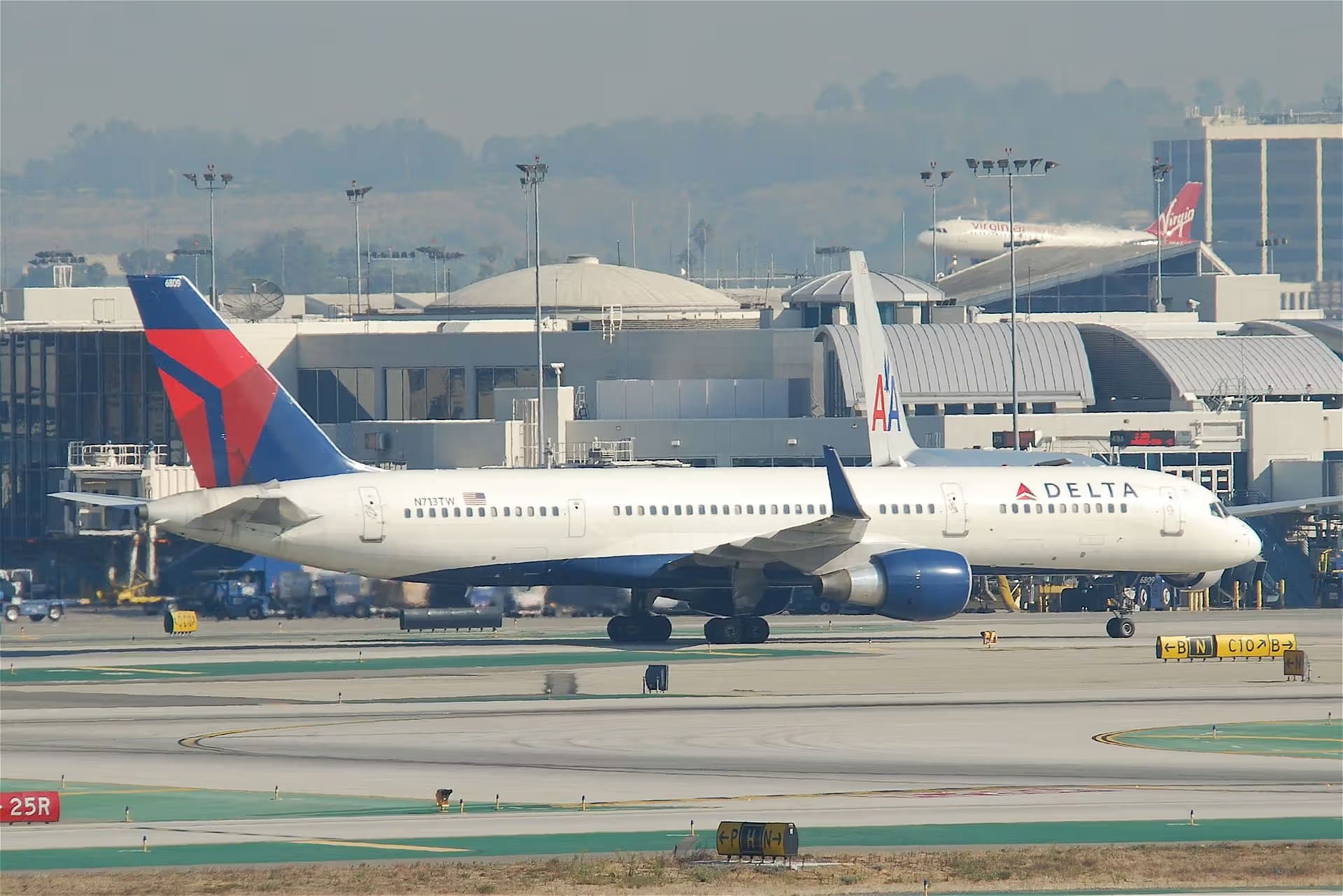 N713TW — Boeing