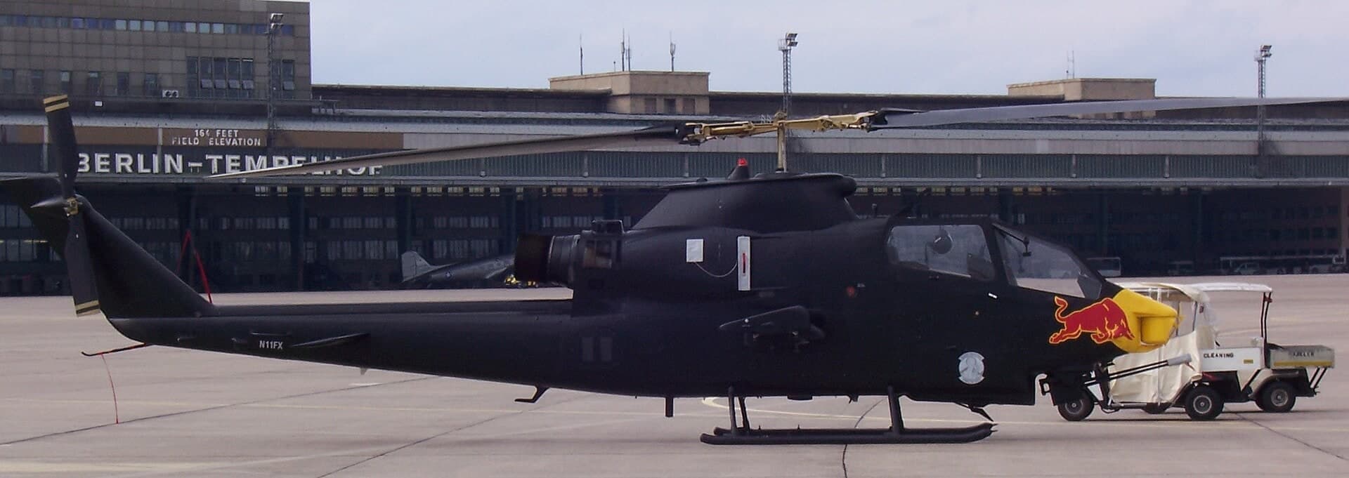 N11FX — Helicopter