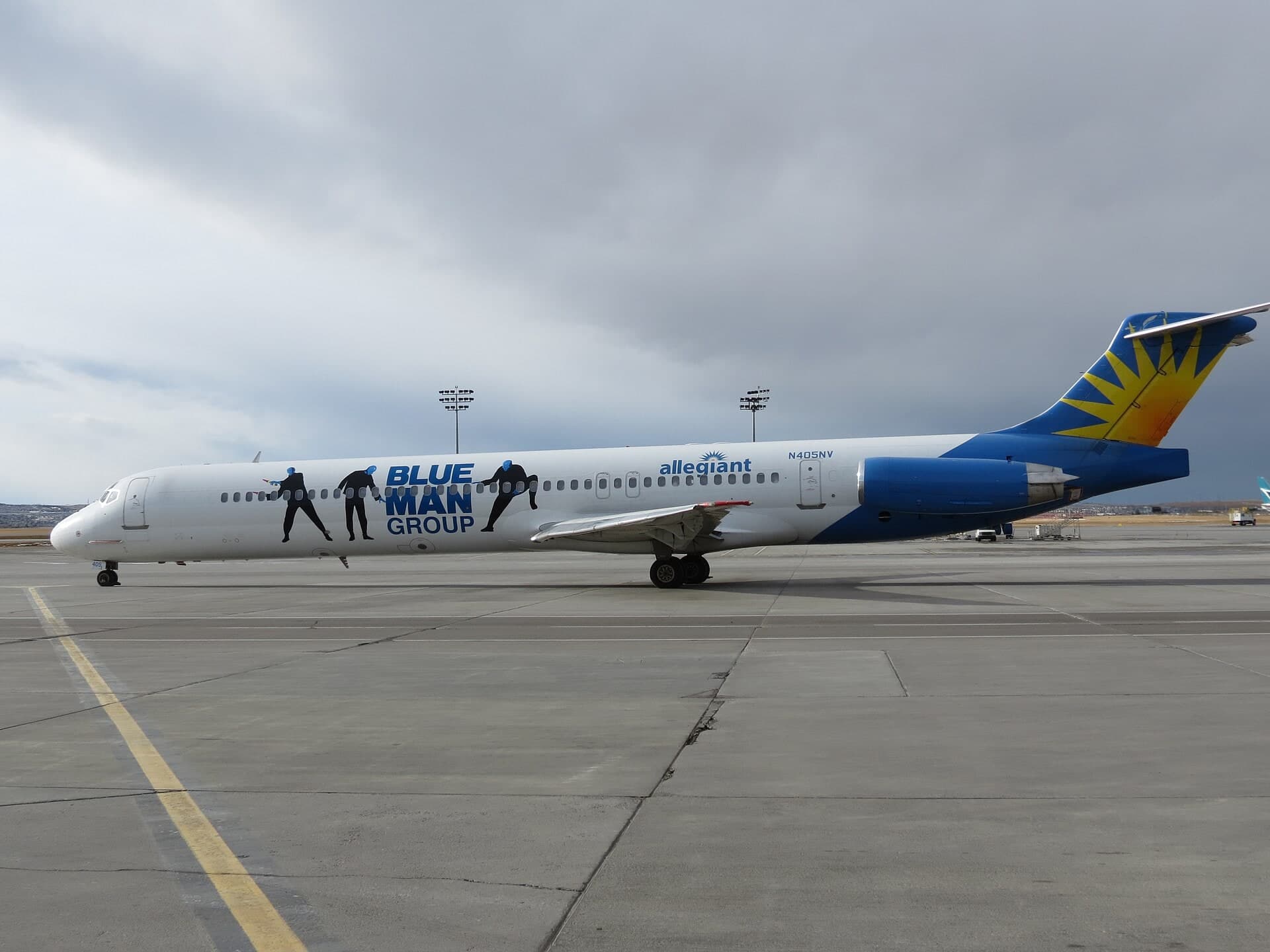N405NV — Douglas