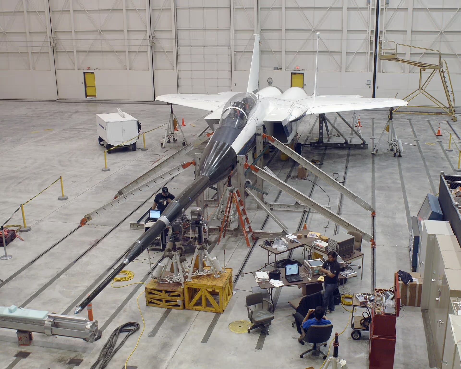 N836NA — Twin-engine aircraft