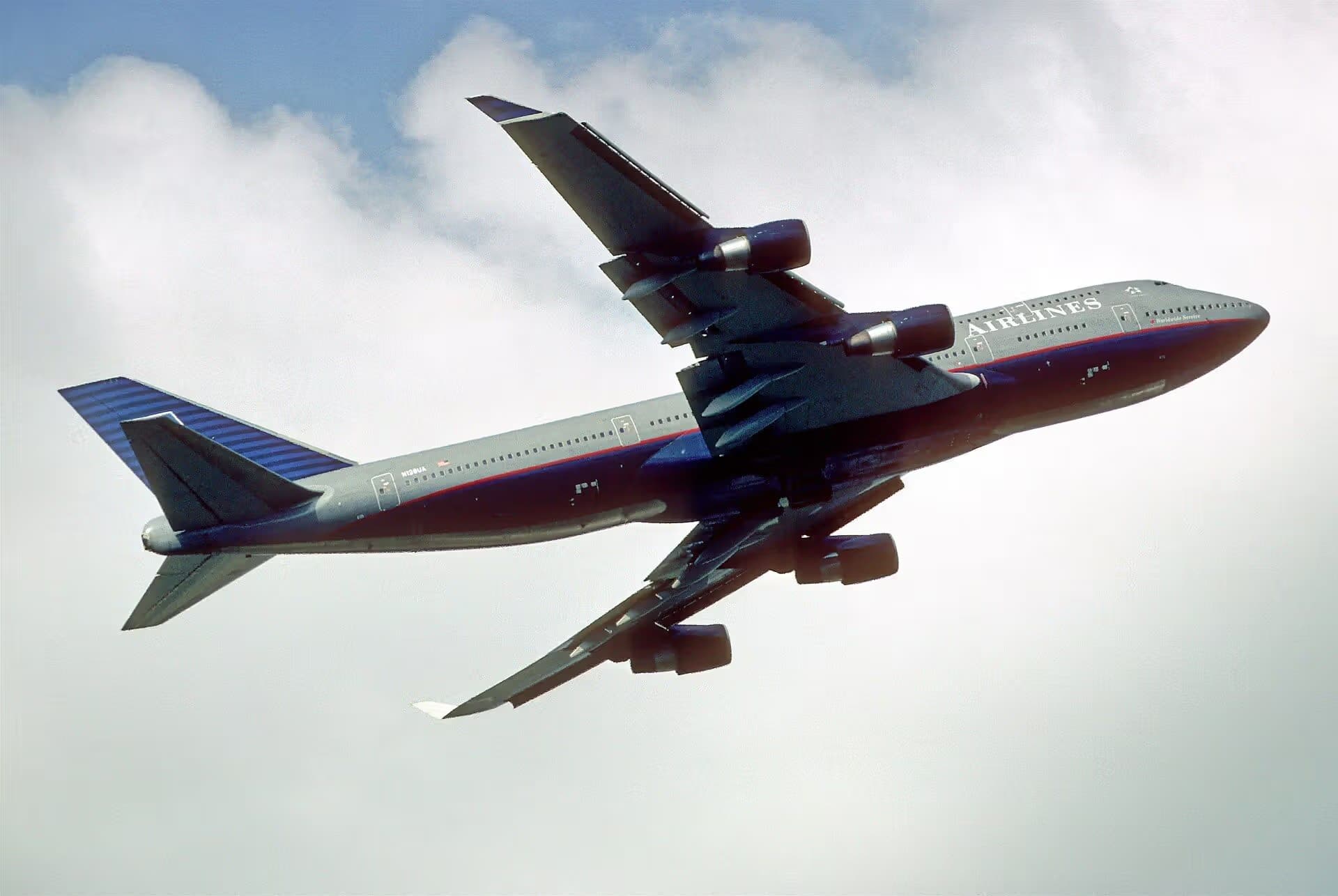 N128UA — Boeing