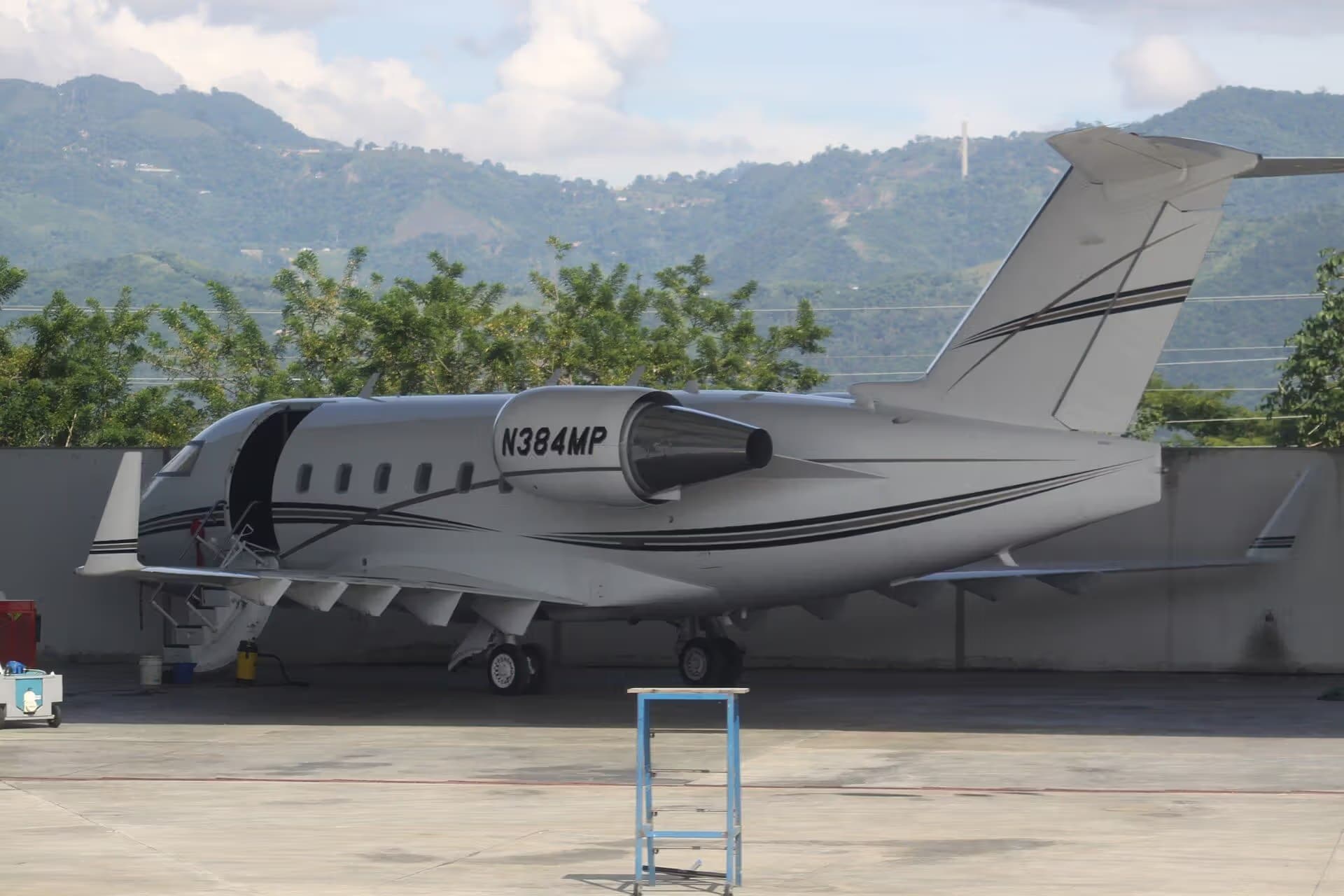 N384MP — Business jet