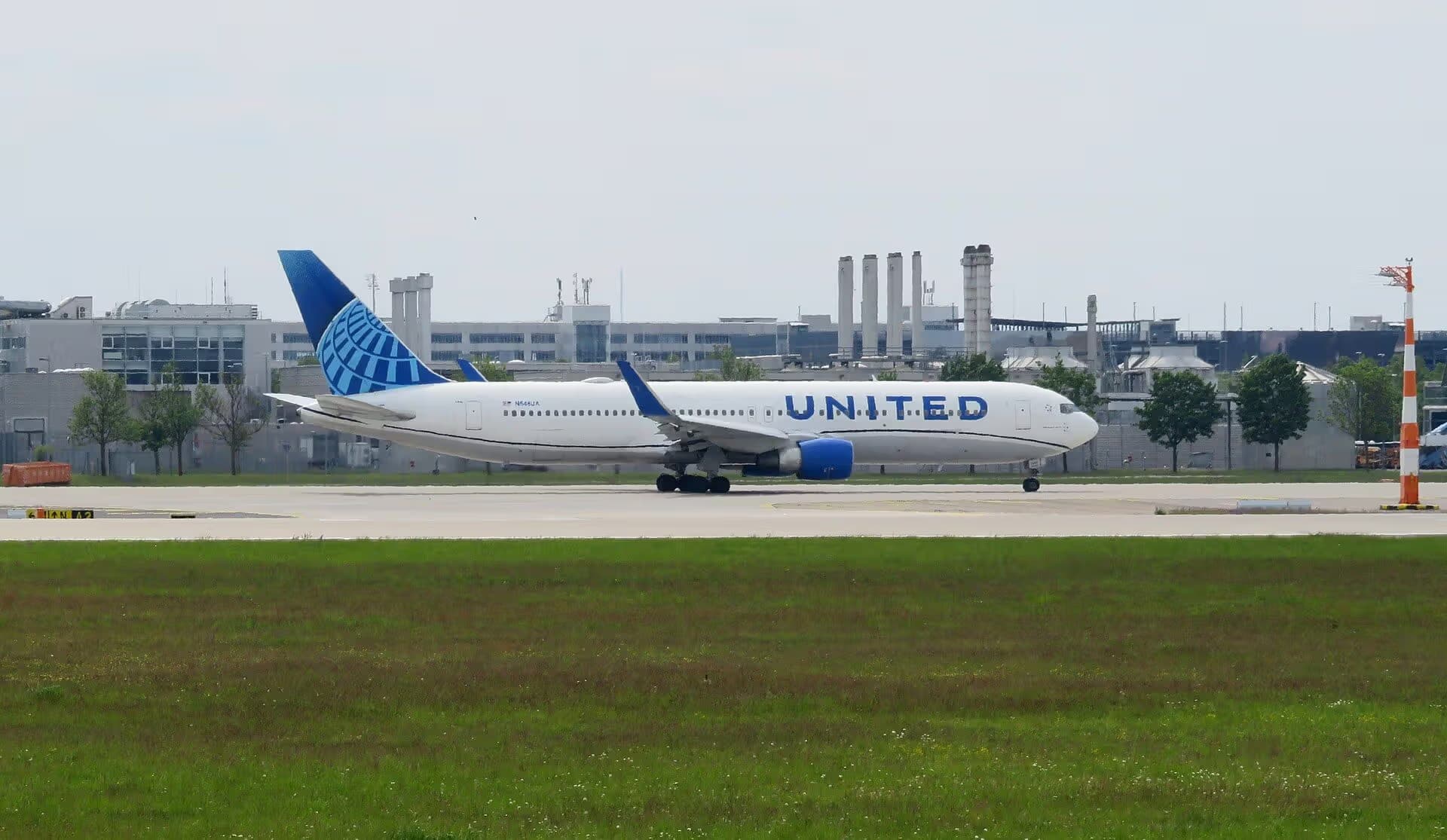 N648UA — Boeing