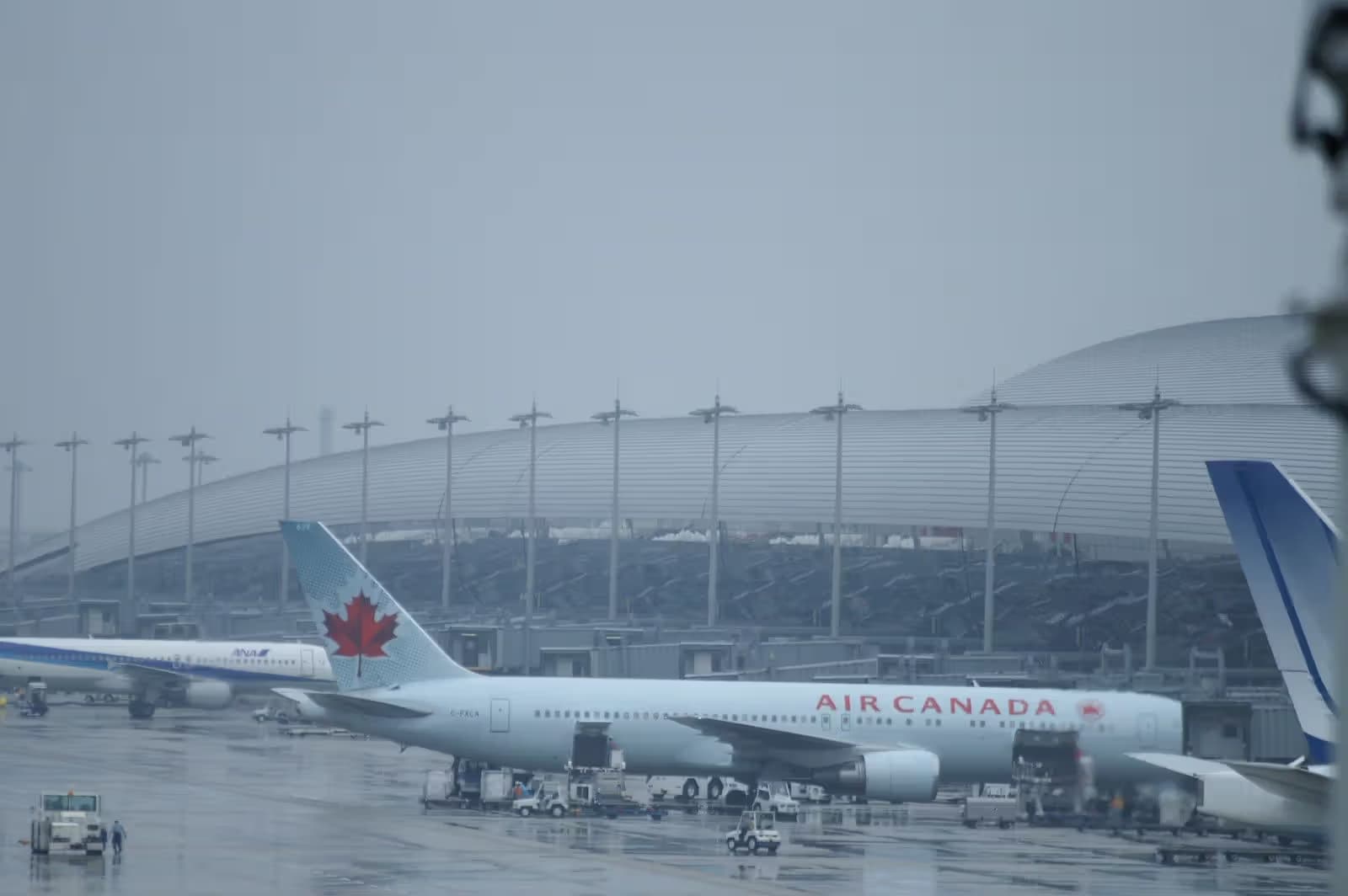 C-FXCA — Boeing