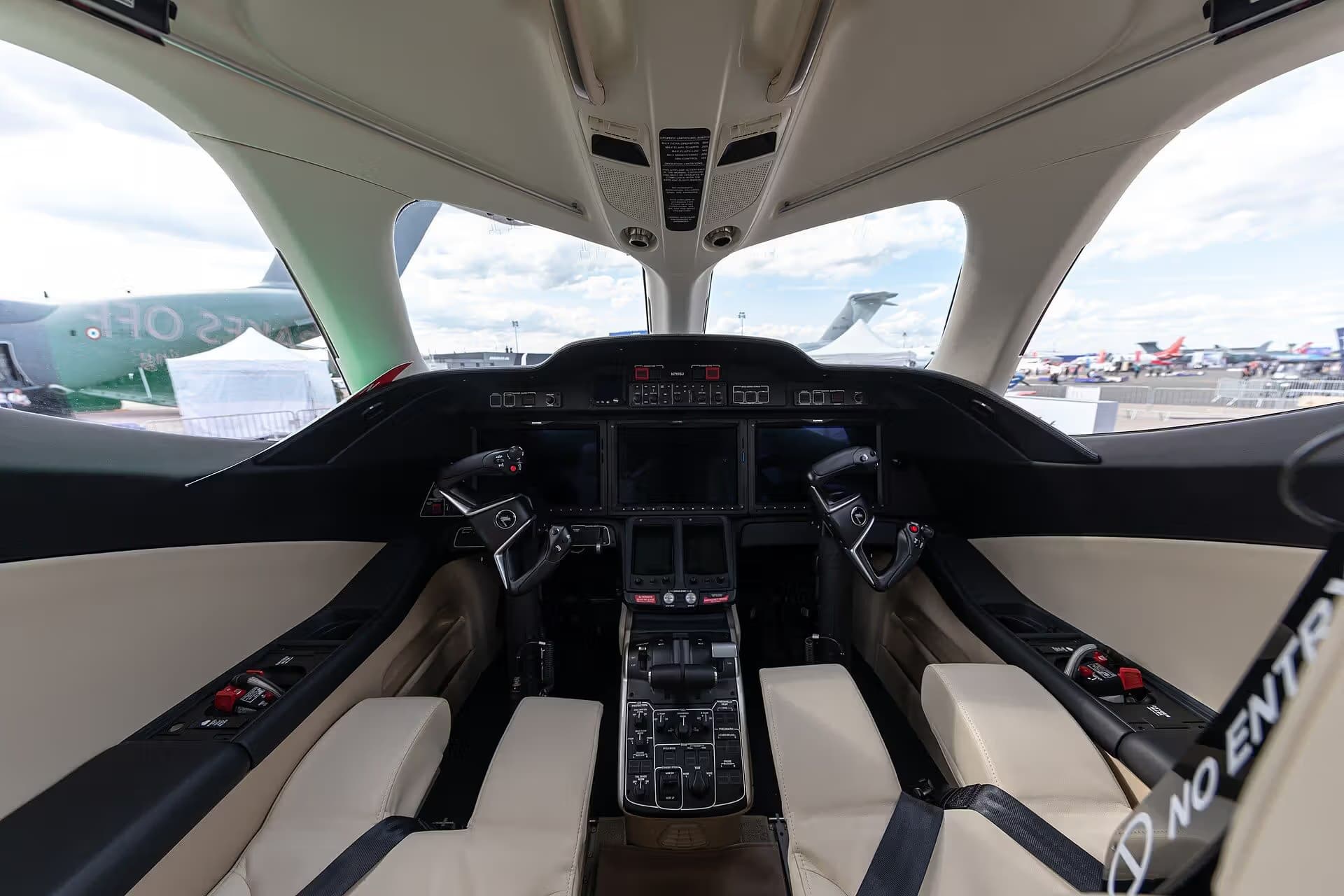 N719SJ — Business jet