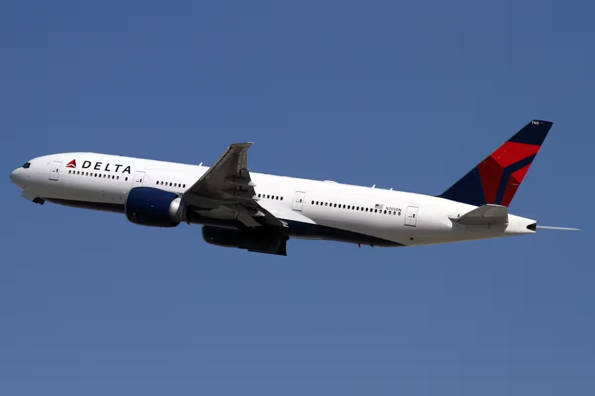 N705DN — Twin-engine aircraft
