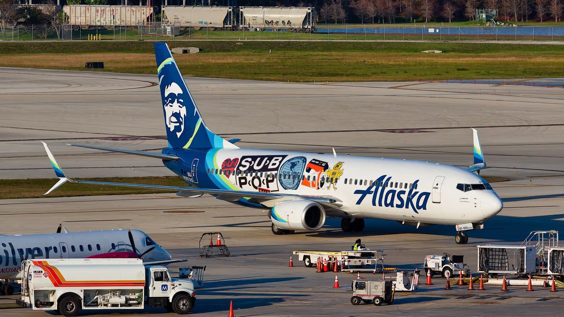 N587AS — Boeing
