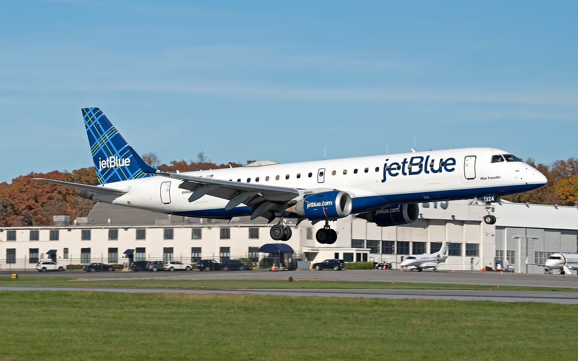 N324JB — Embraer
